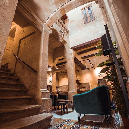 Palazzo Del Pazzo Apartment Валета Екстериор снимка