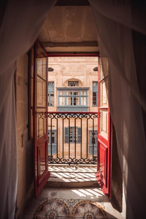 Palazzo Del Pazzo Apartment Валета Екстериор снимка